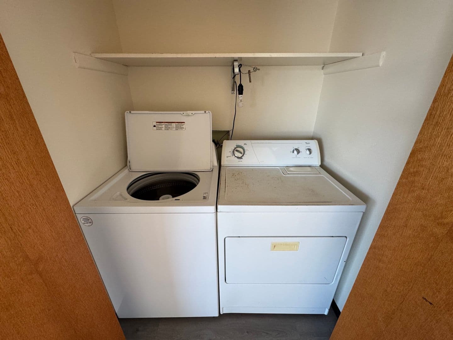 Bellingham Apartment: 2821 & 2823 Queen Street