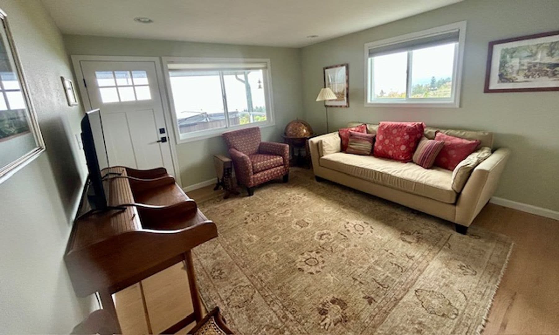 Camano Island House: 919 Karen Ann