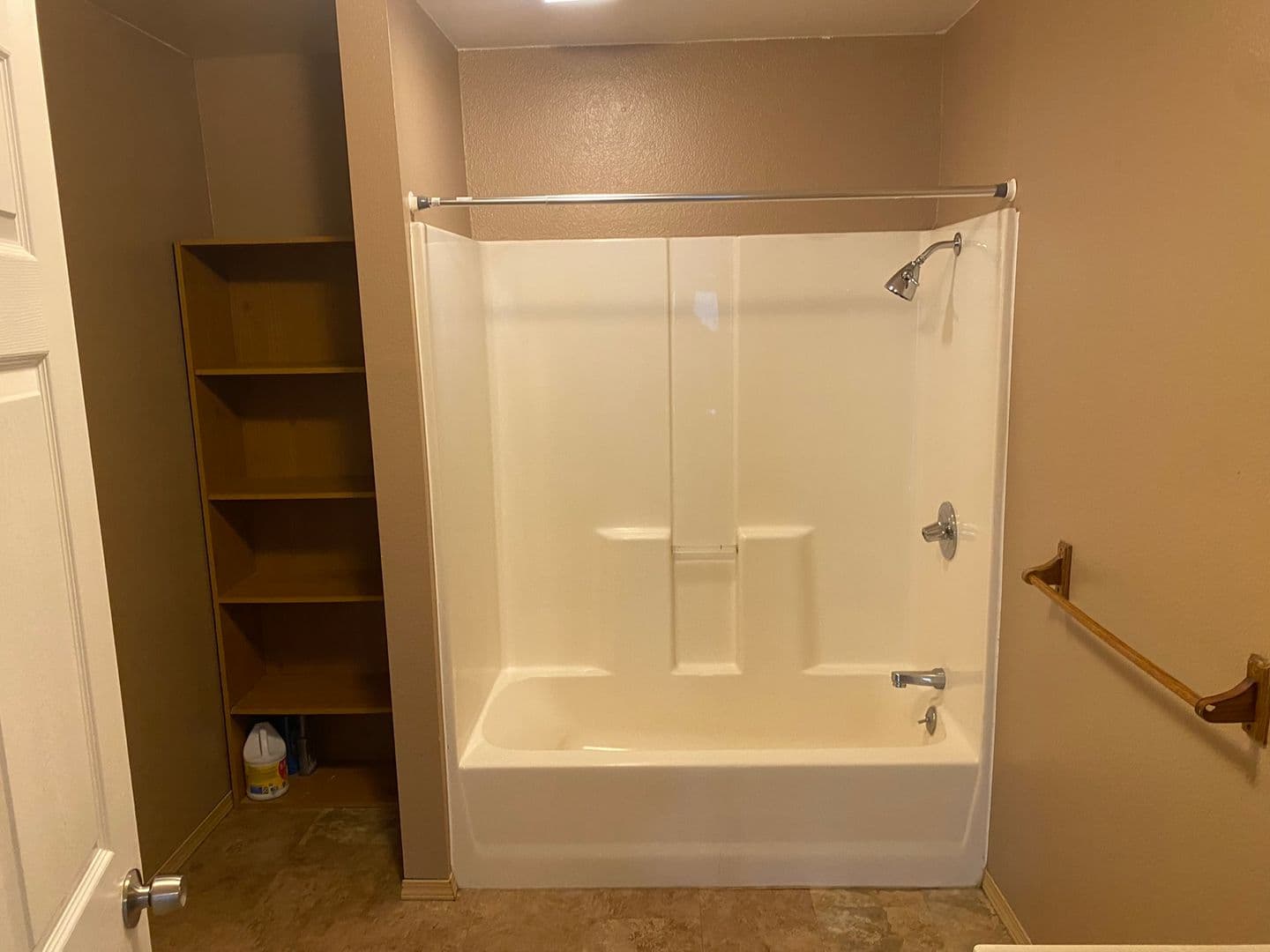 Mount Vernon Apartment: 18437 Cardinal Lane