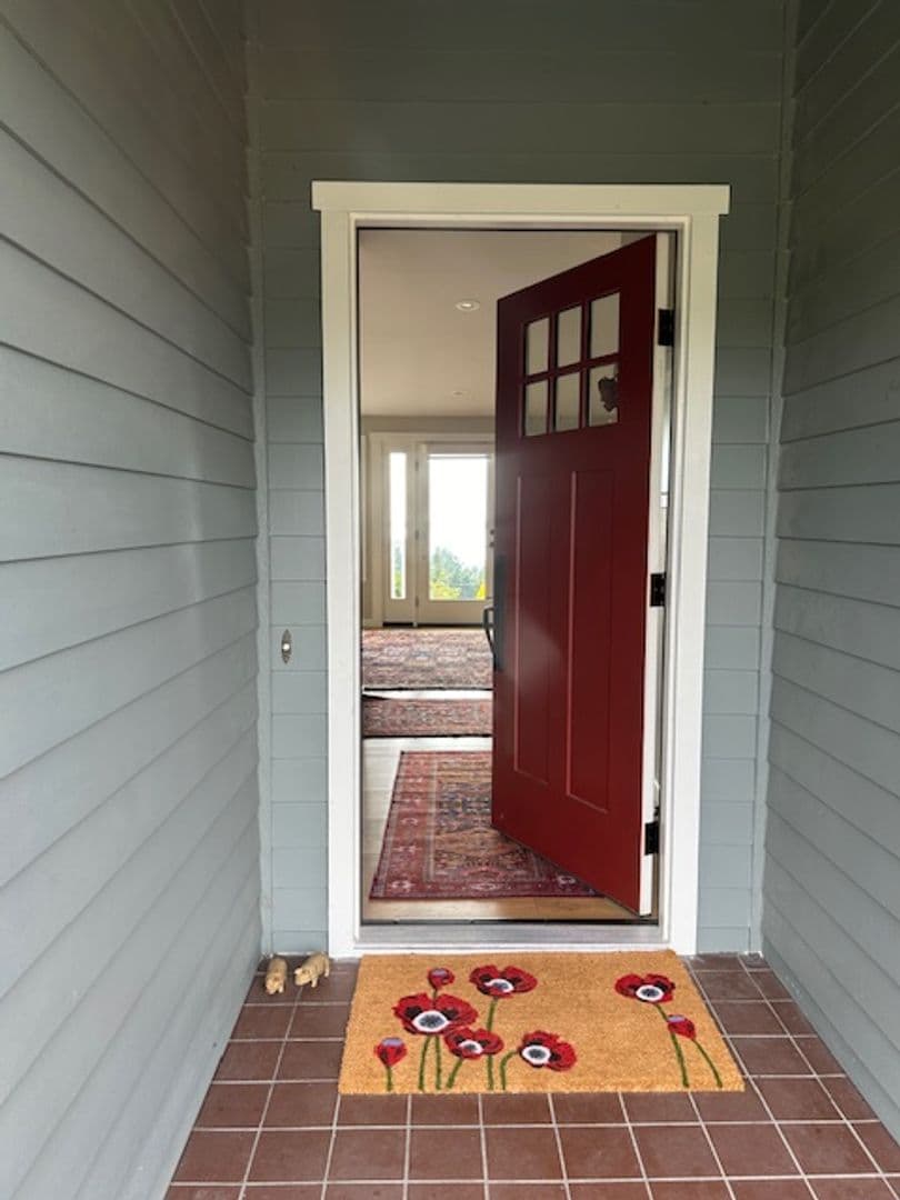 Camano Island House: 919 Karen Ann