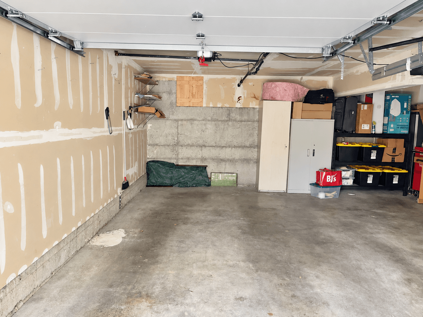 Bothell Condo: 15917 Waynita Way NE, Building E, #301