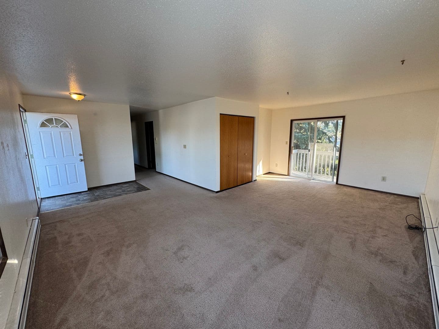 Bellingham Apartment: 2821 & 2823 Queen Street