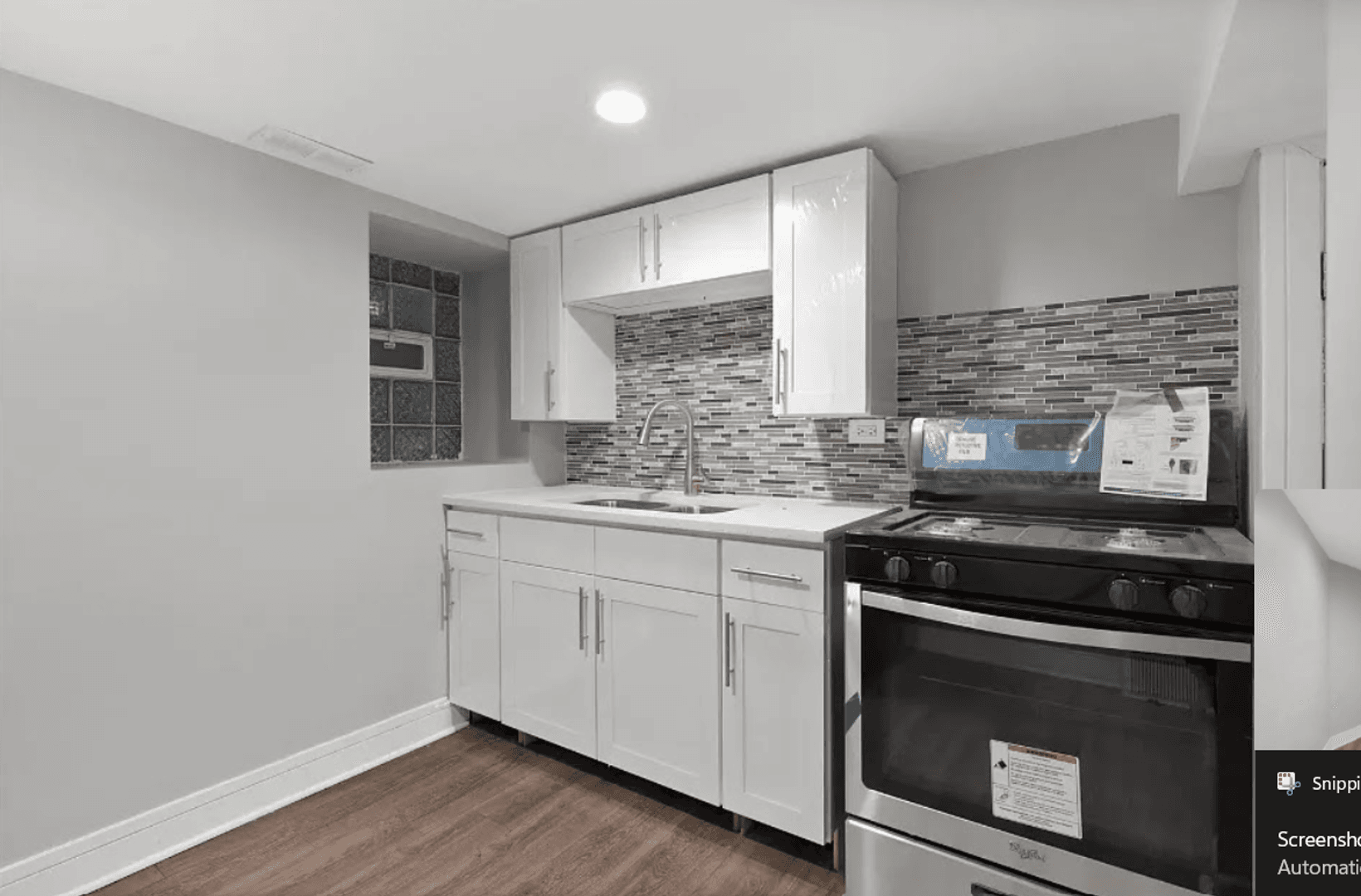 Chicago Apartment: 6618 S Maryland Ave