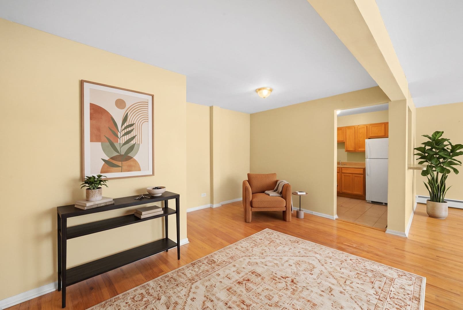 Chicago Apartment: 7801 S South Shore Dr