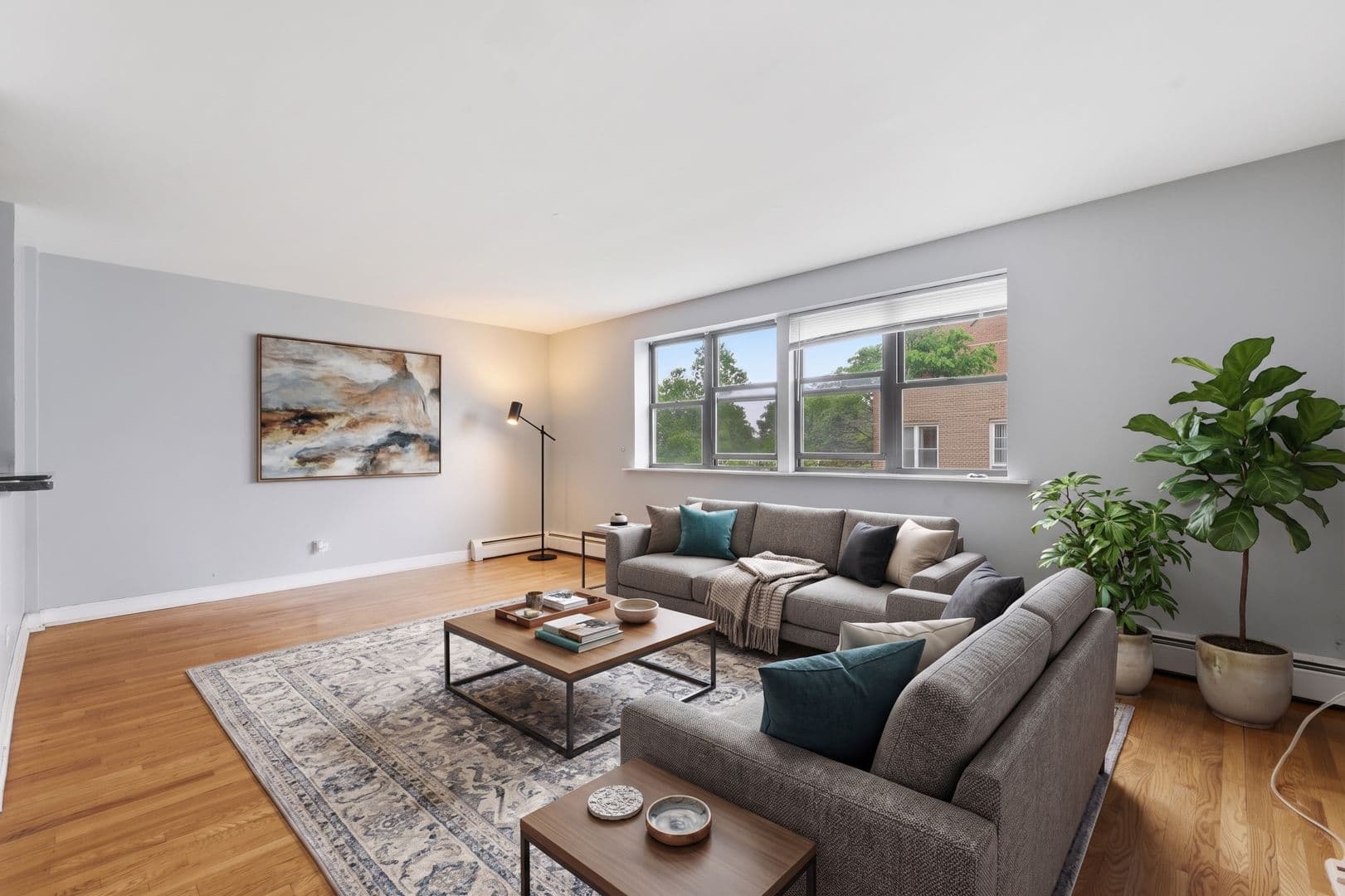 Chicago Apartment: 7801 S South Shore Dr