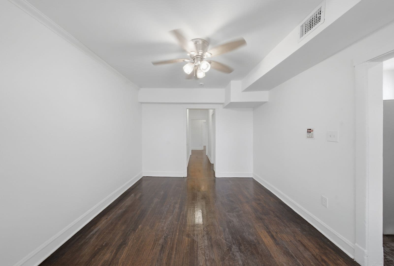 Chicago Apartment: 8007 S Carpenter St
