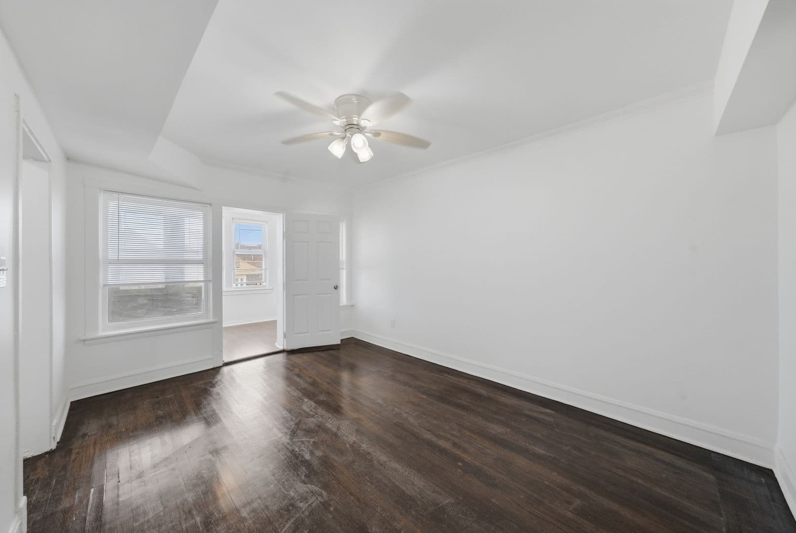 Chicago Apartment: 8007 S Carpenter St