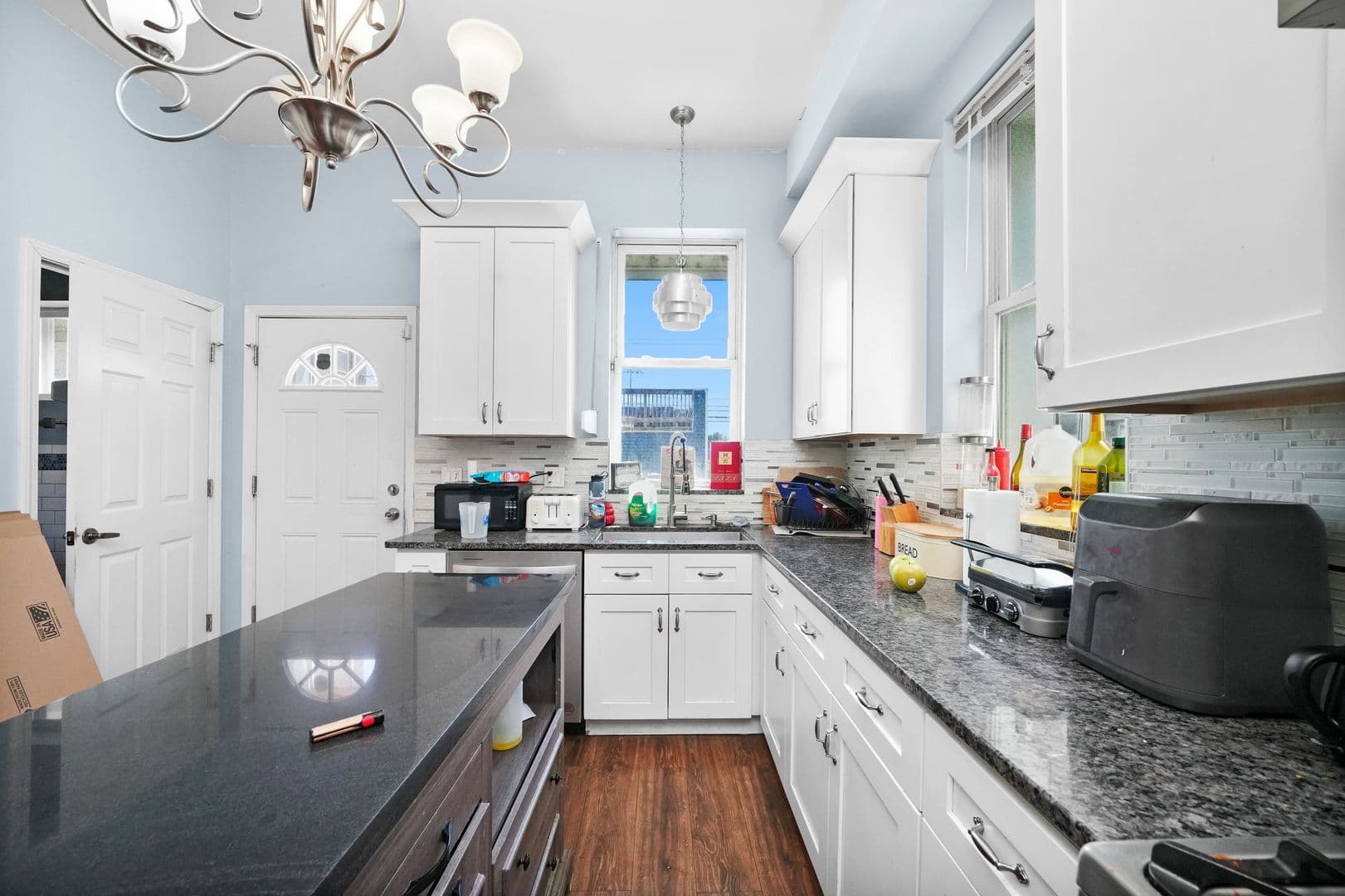 Chicago House: 1307 S Ashland Ave