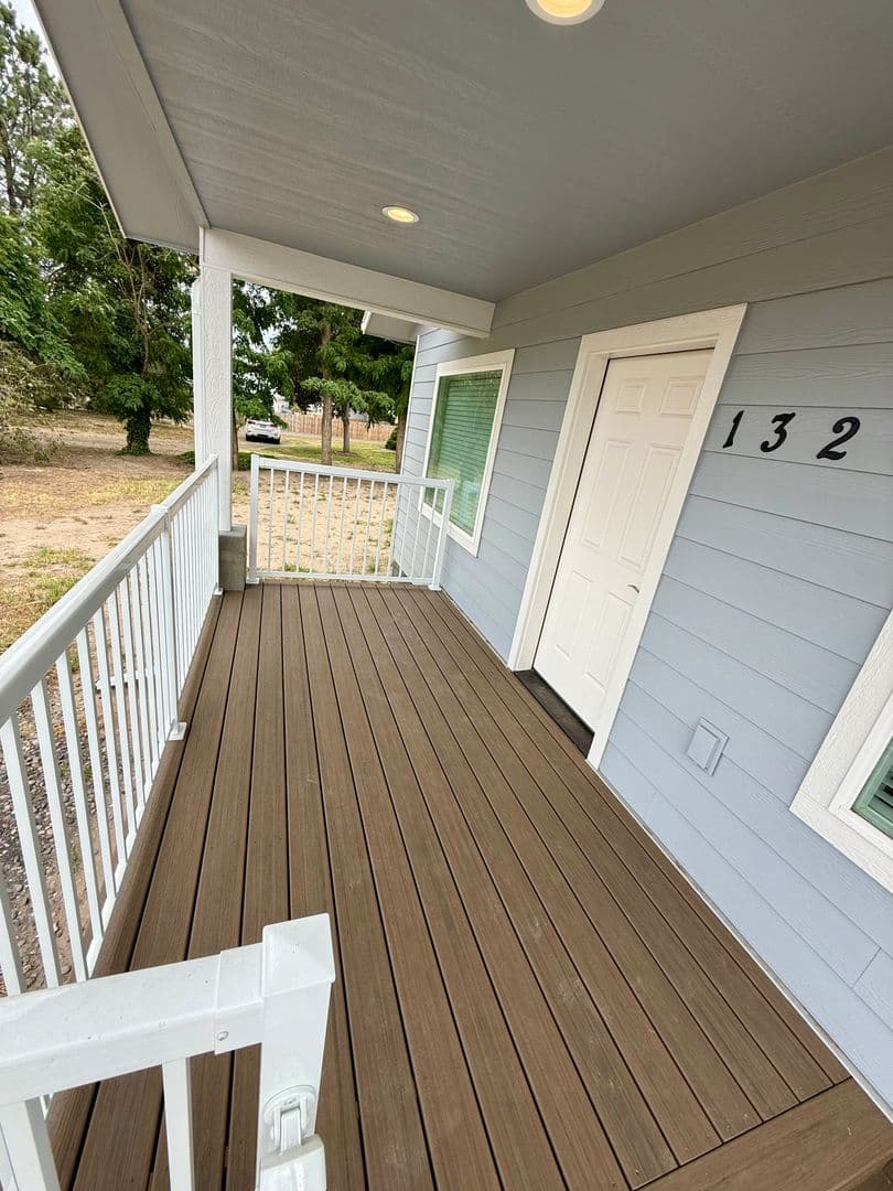 Clarkston House: 1329 Elm Street