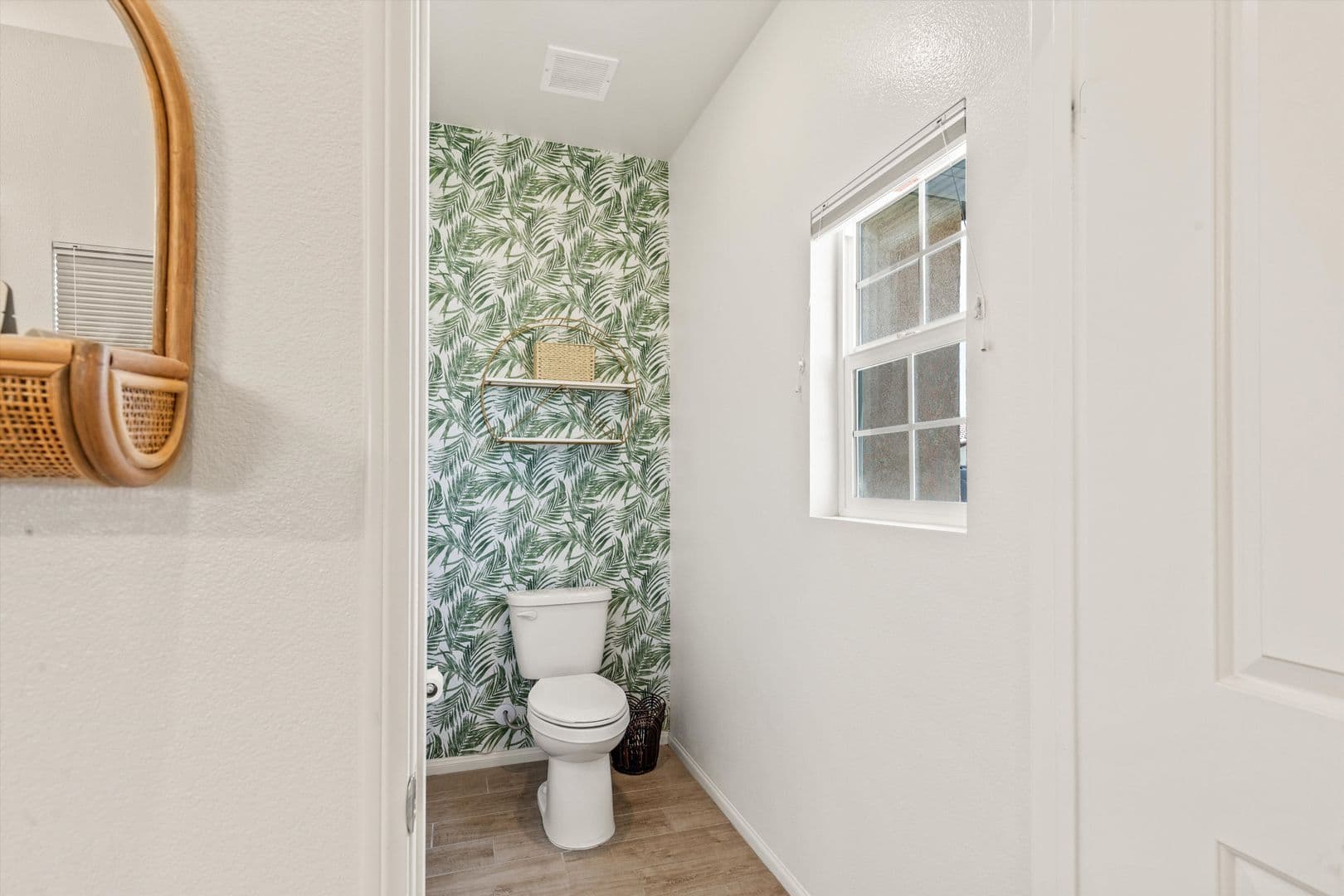Catheral City House: 67353 Rio Naches Rd