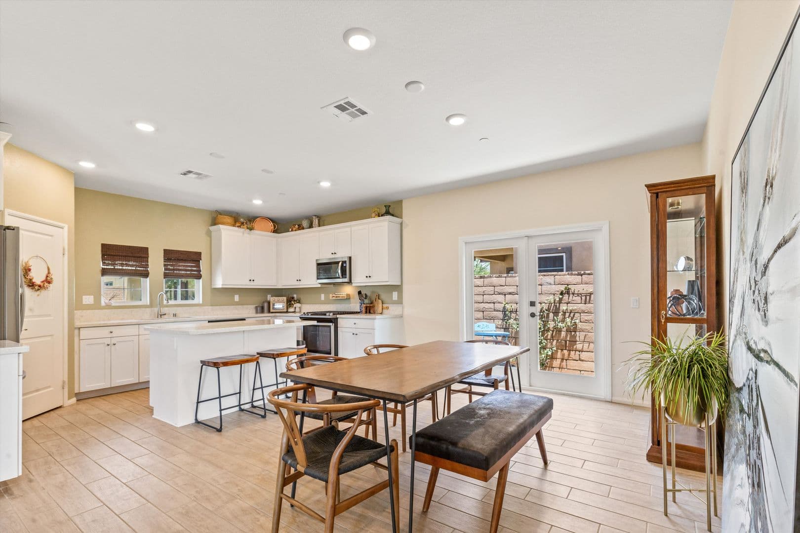 Catheral City House: 67353 Rio Naches Rd