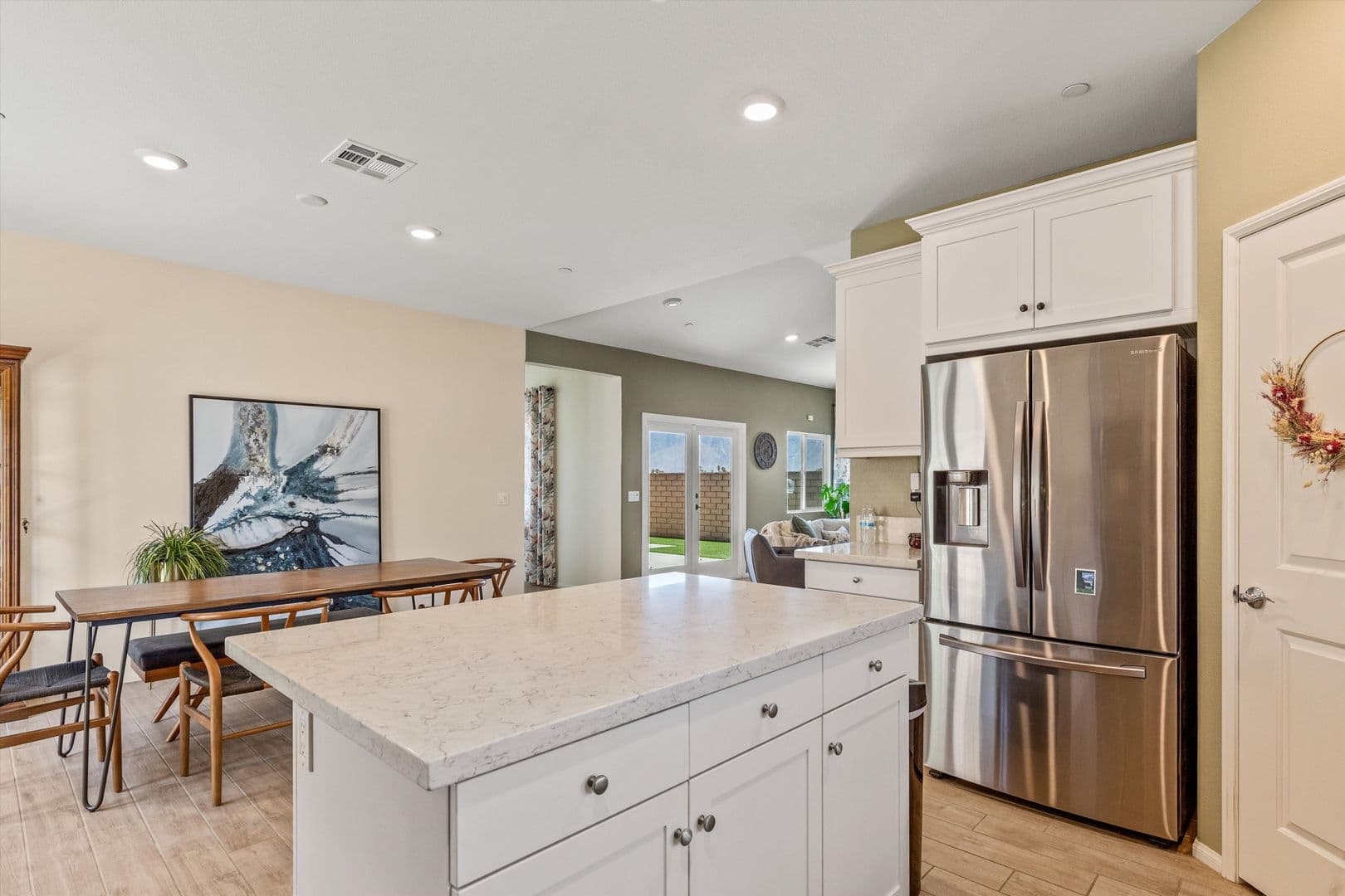 Catheral City House: 67353 Rio Naches Rd