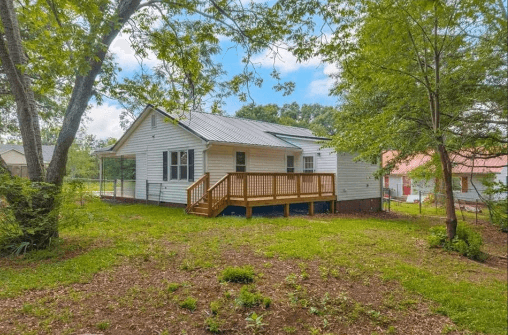 Lavonia House: 266 Randall Street
