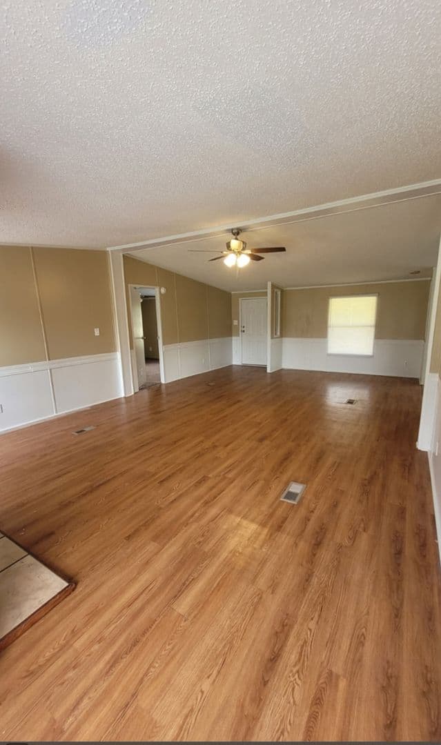 Colbert Apartment: 3355 Hardman Morris Road