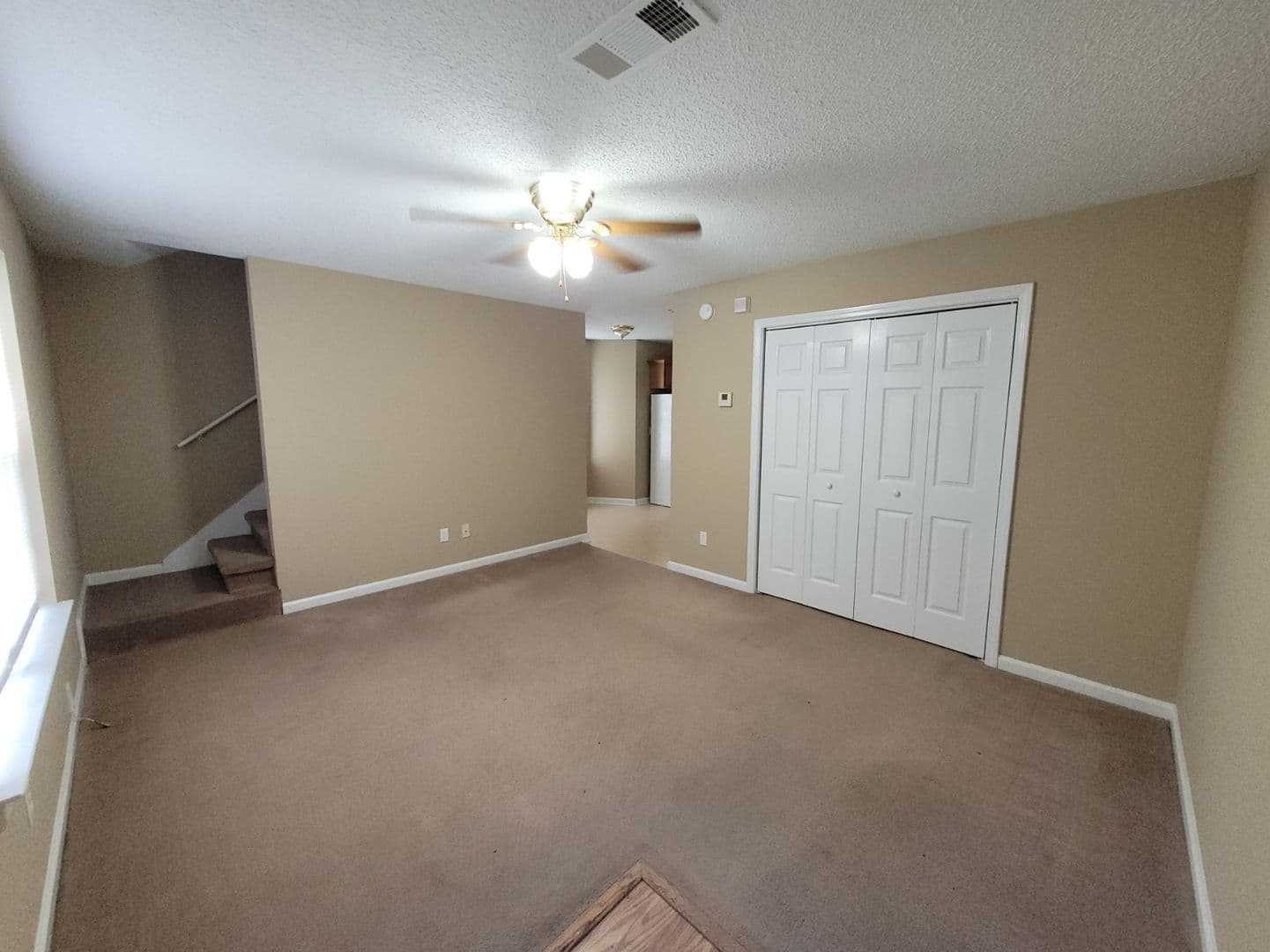 Athens Apartment: 121-123 Mario Circle