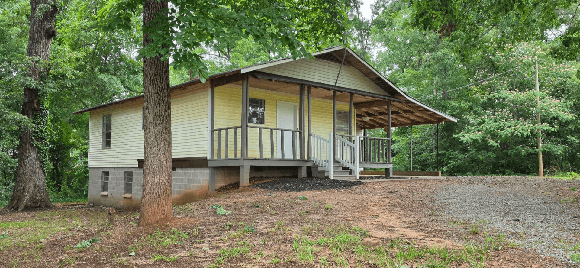 Hartwell House: 2601 Anderson Hwy