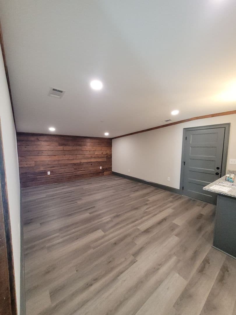 Hartwell Apartment: 34 Depot Street