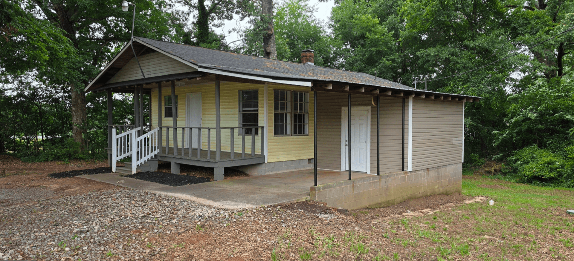 Hartwell House: 2601 Anderson Hwy