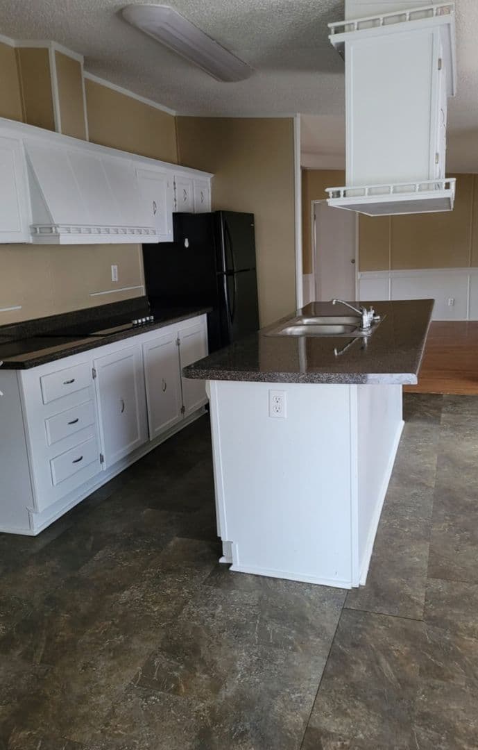Colbert Apartment: 3355 Hardman Morris Road