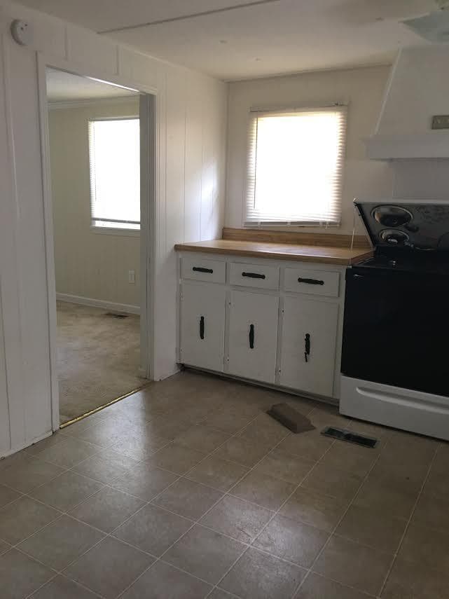 Hartwell Apartment: 156 Norman Road