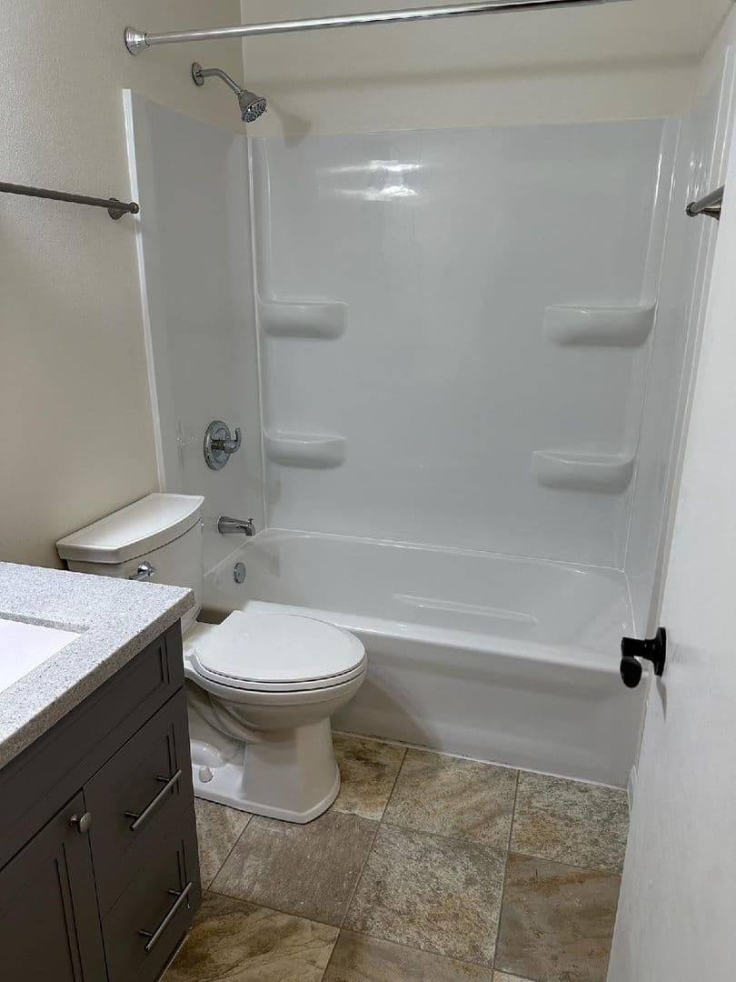 Middleton Apartment: 7506-7523 Rohlich Court