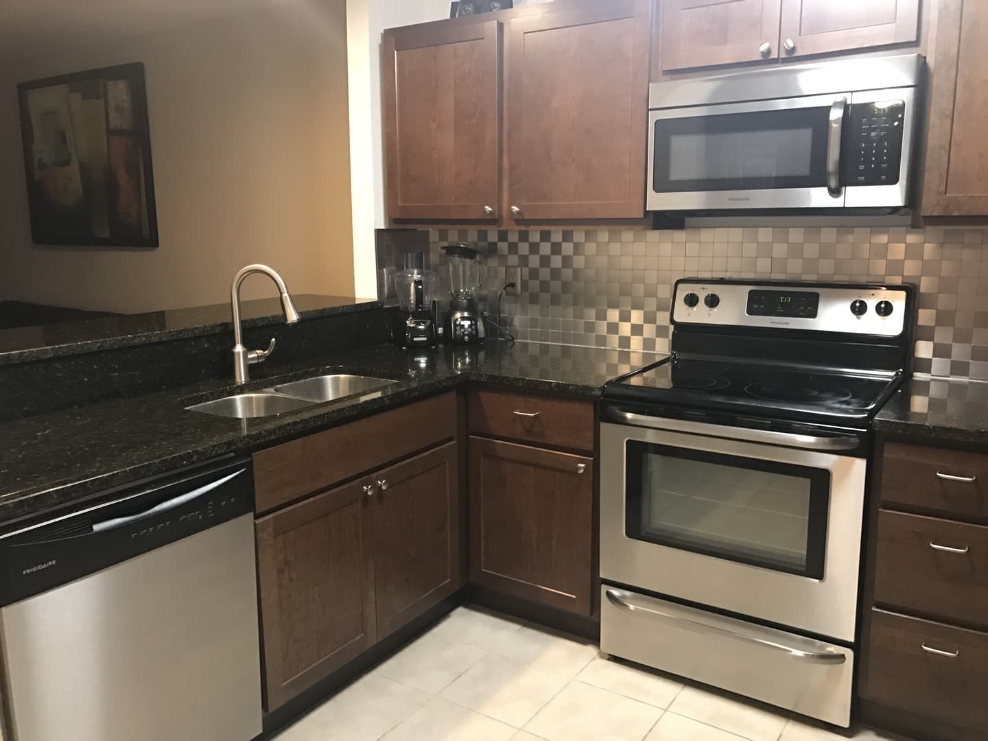 Middleton Apartment: 6273 University Ave