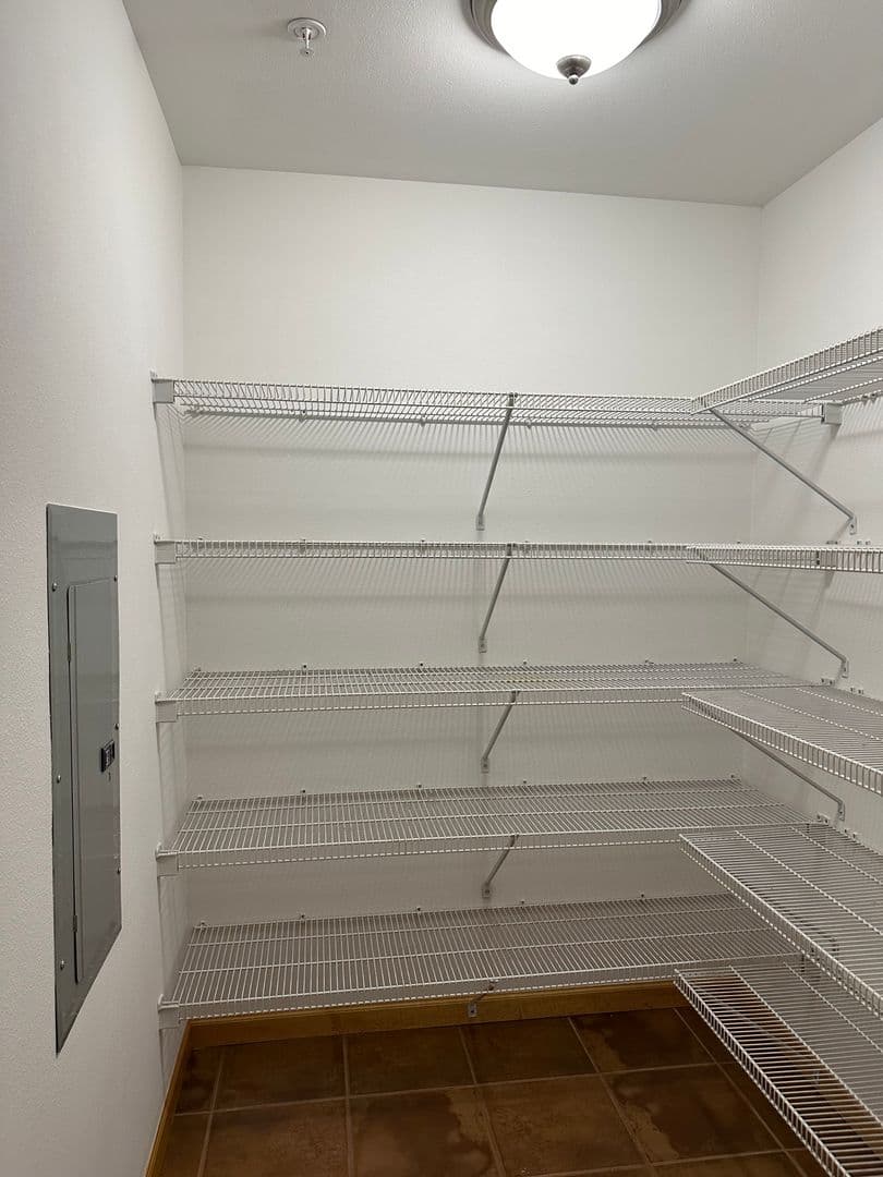 Madison Apartment: 2802 Dryden Drive