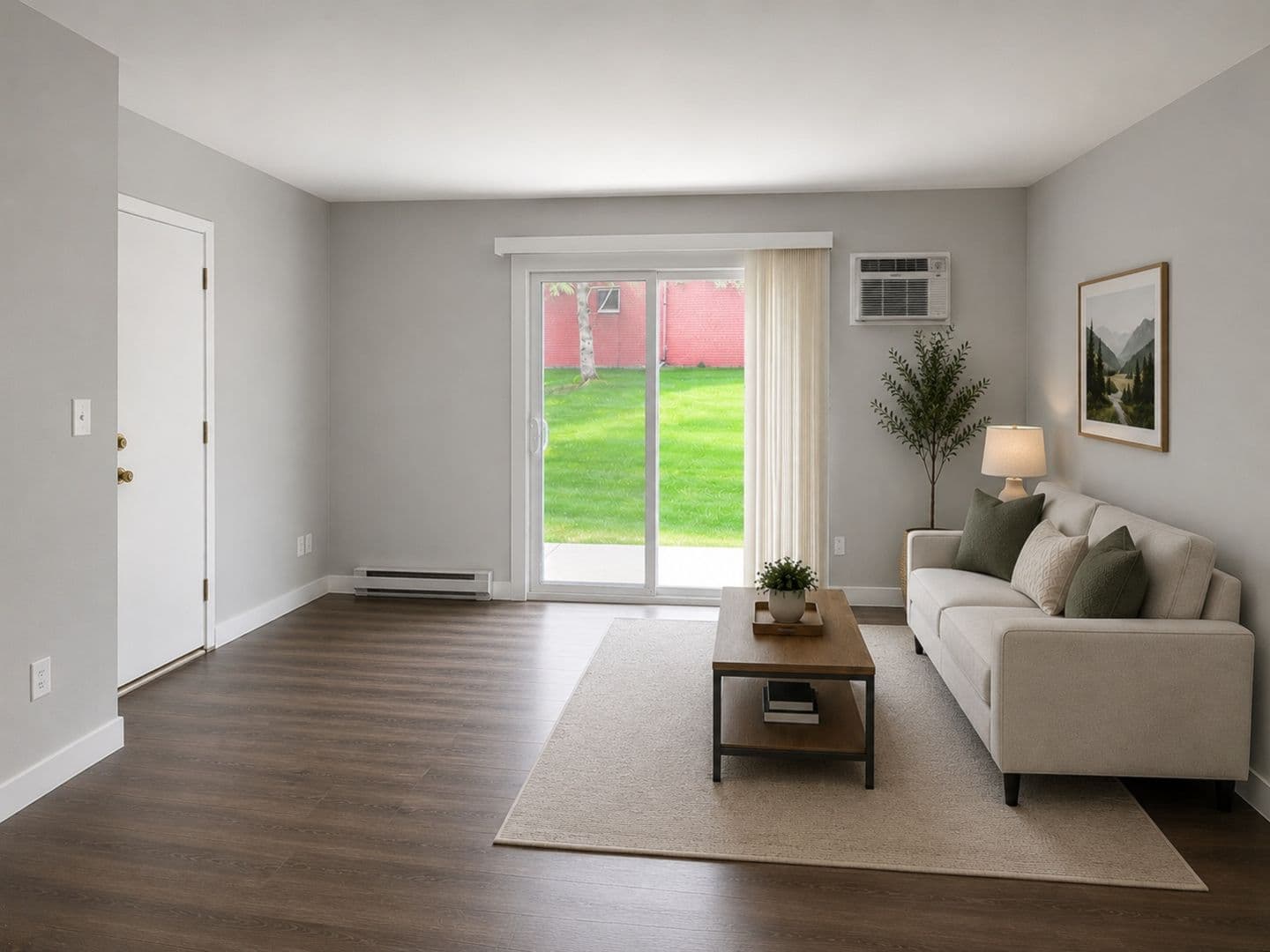 Oregon Apartment: 205-233 Walnut Street