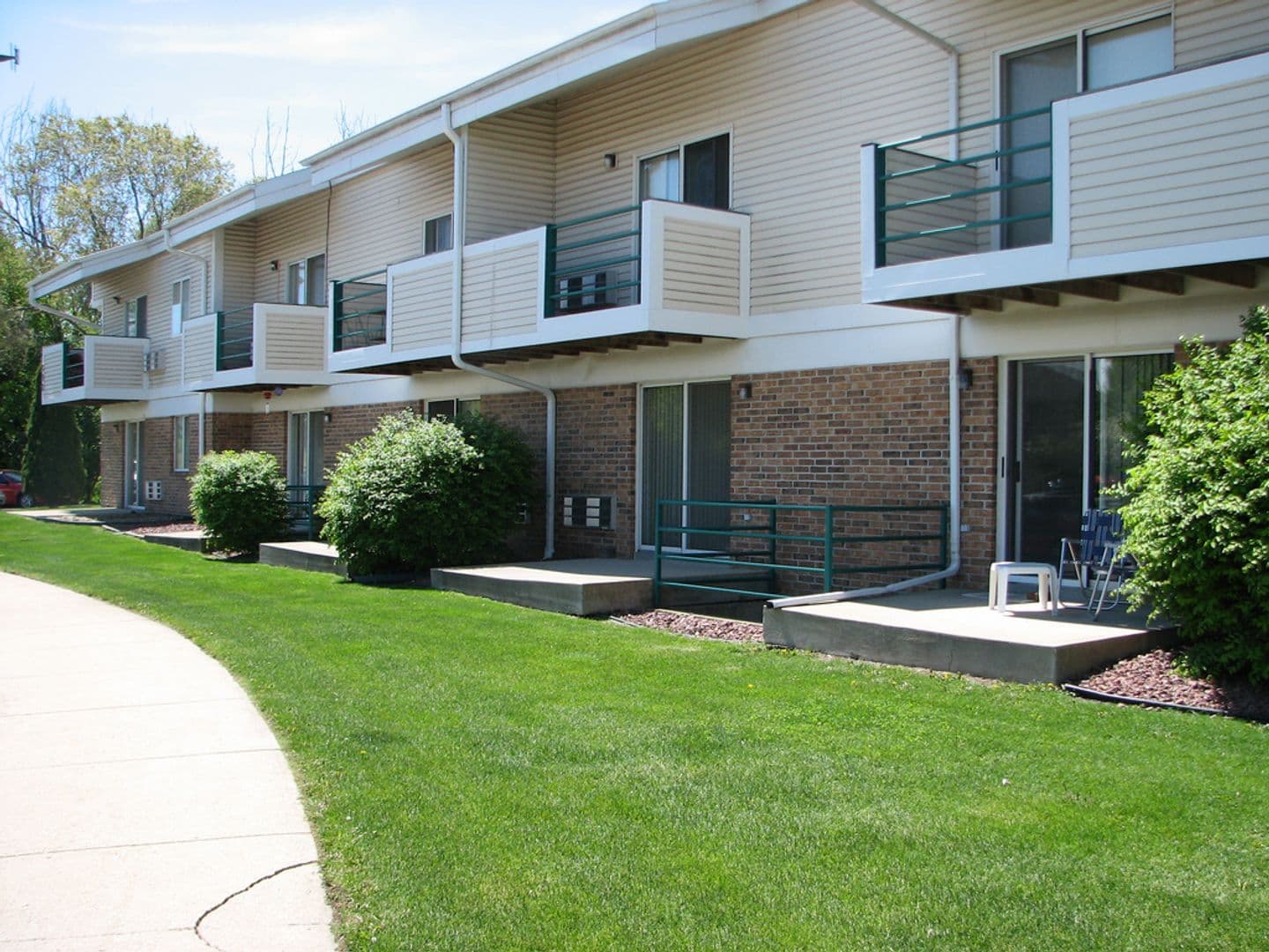Stoughton Apartment: 335-336 Olson Court