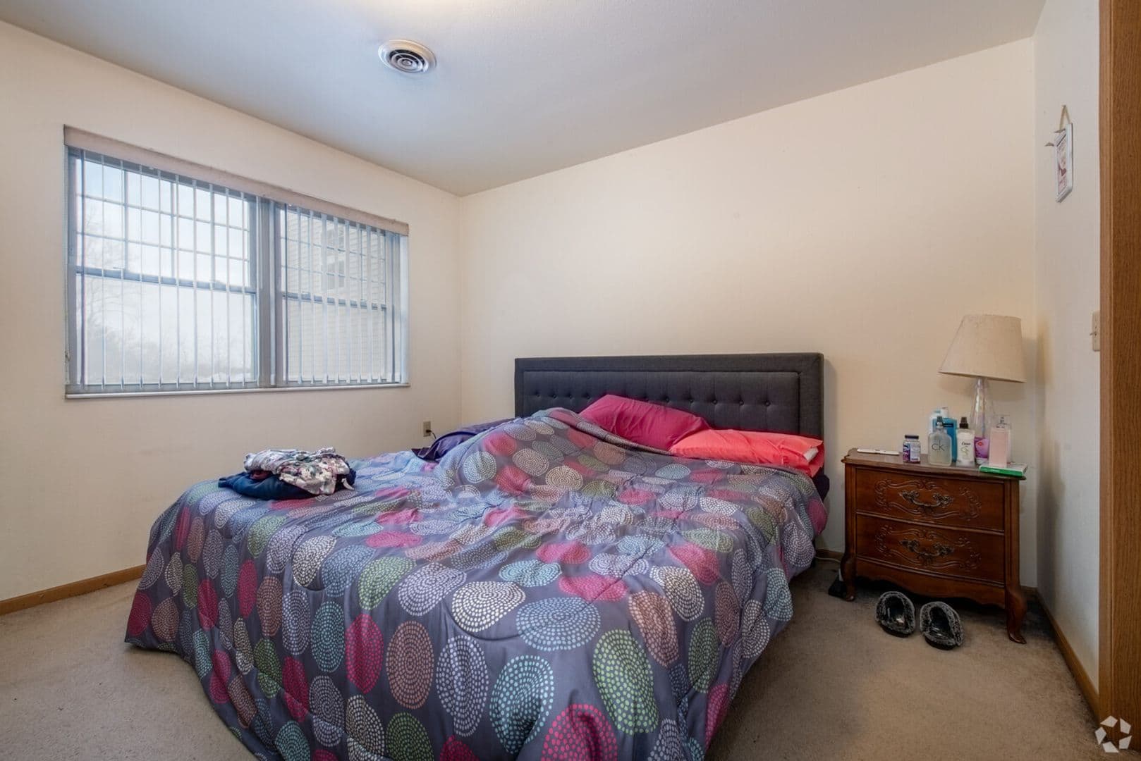 McFarland Apartment: 5600 Lexington Street