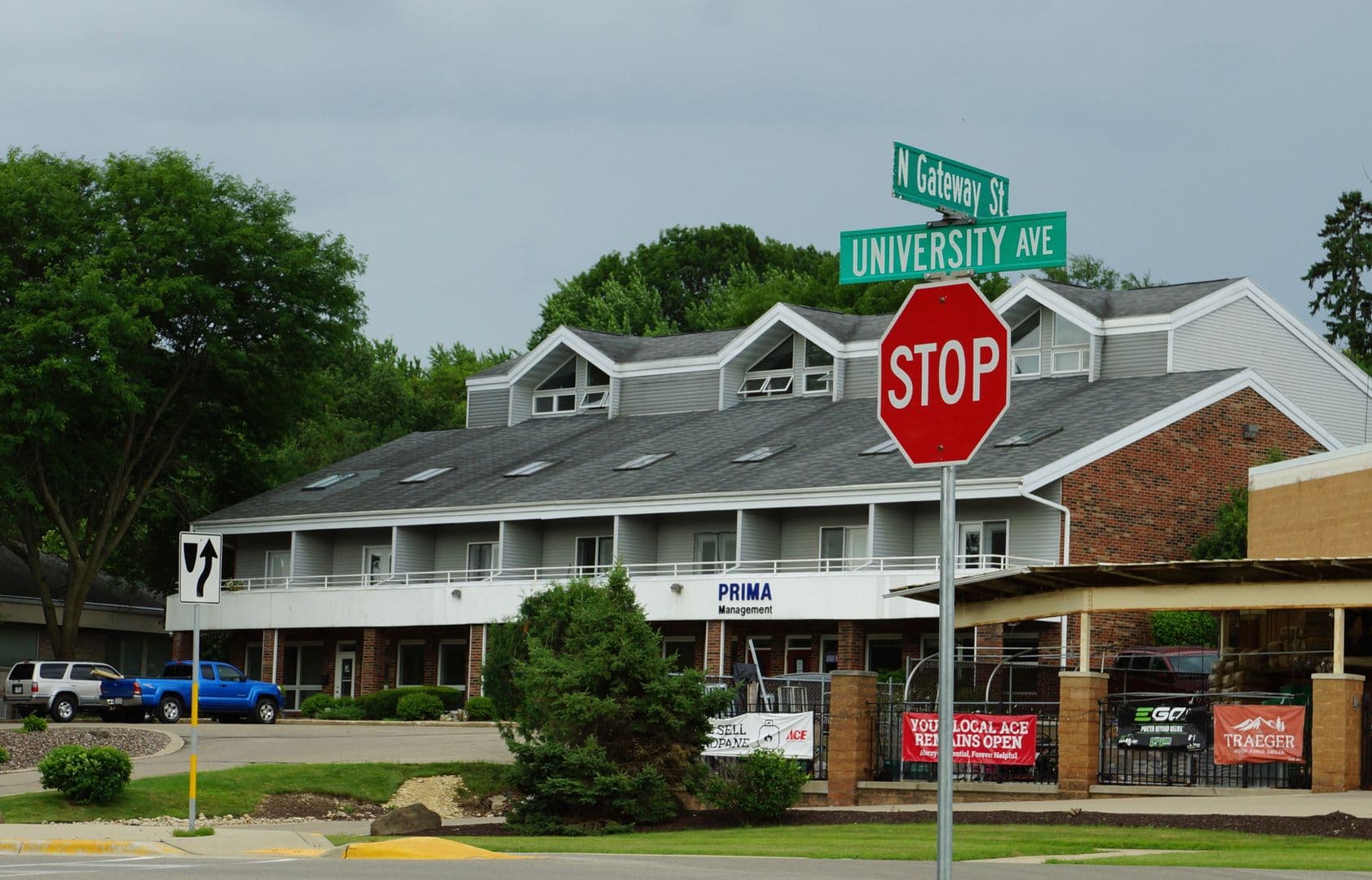 Middleton Apartment: 6273 University Ave