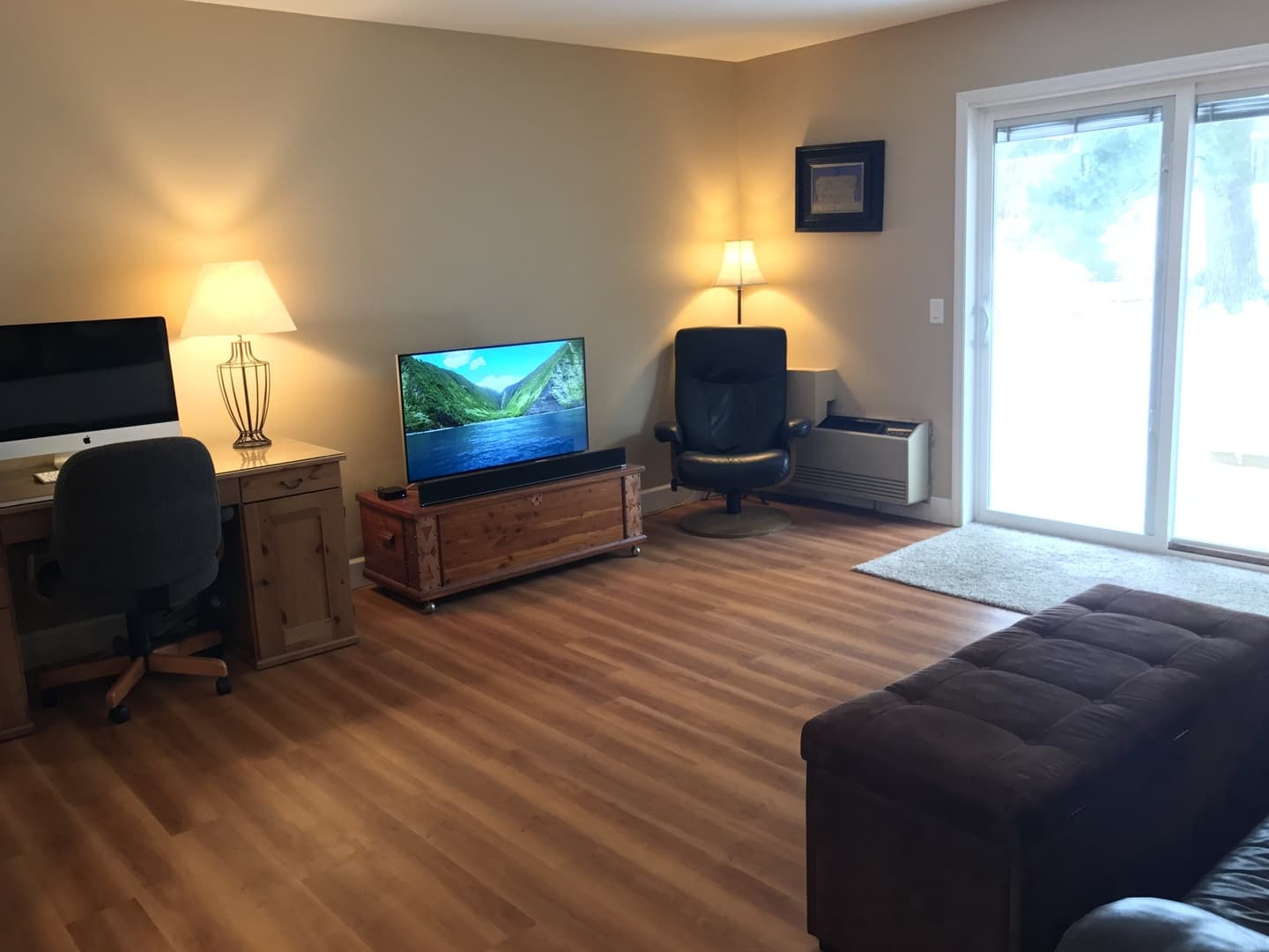 Middleton Apartment: 6273 University Ave