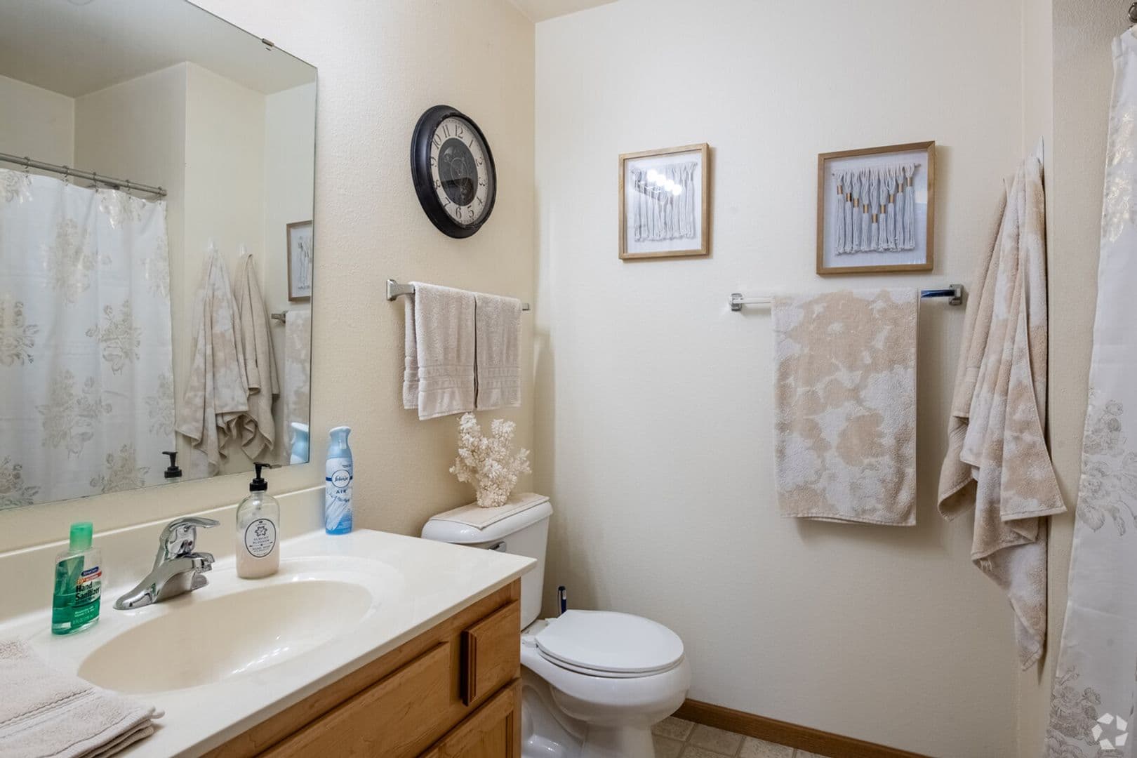 McFarland Apartment: 5600 Lexington Street