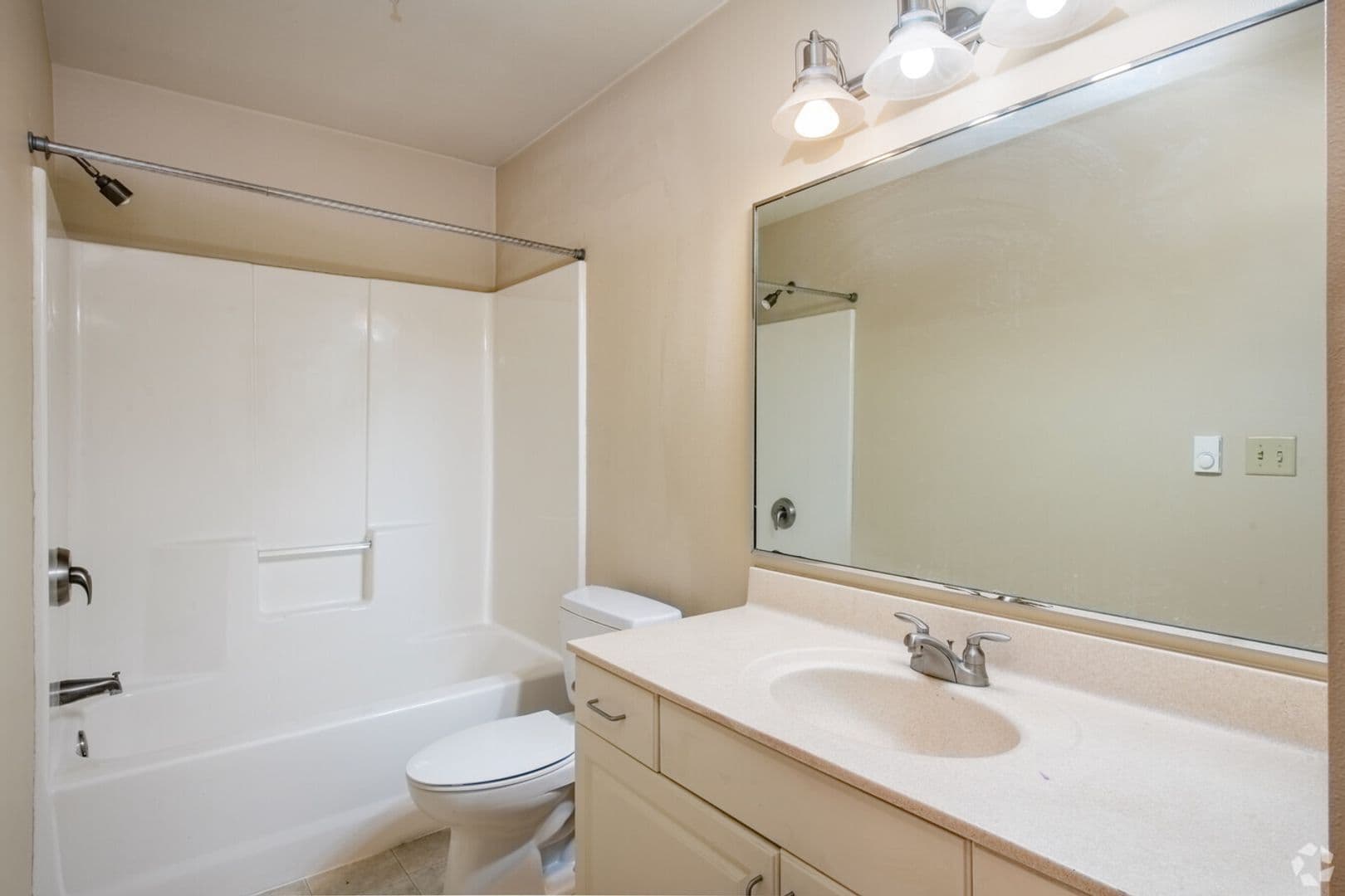 Madison Apartment: 2802 Dryden Drive