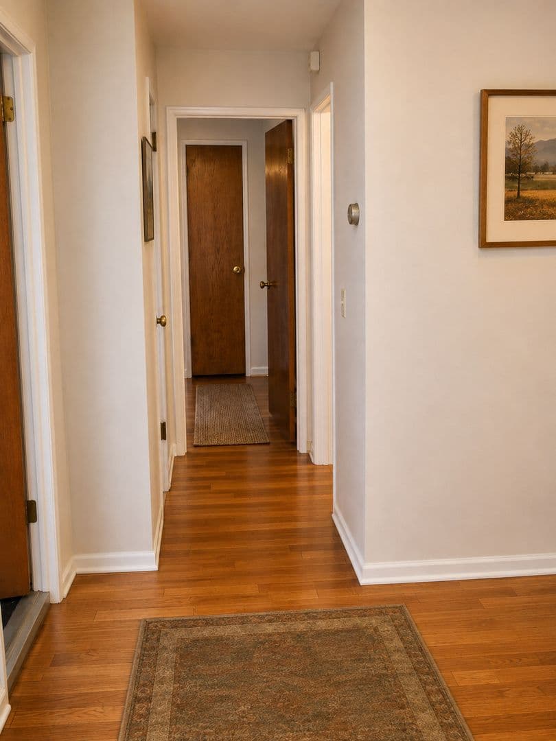 Madison Apartment: 725 Midvale Blvd