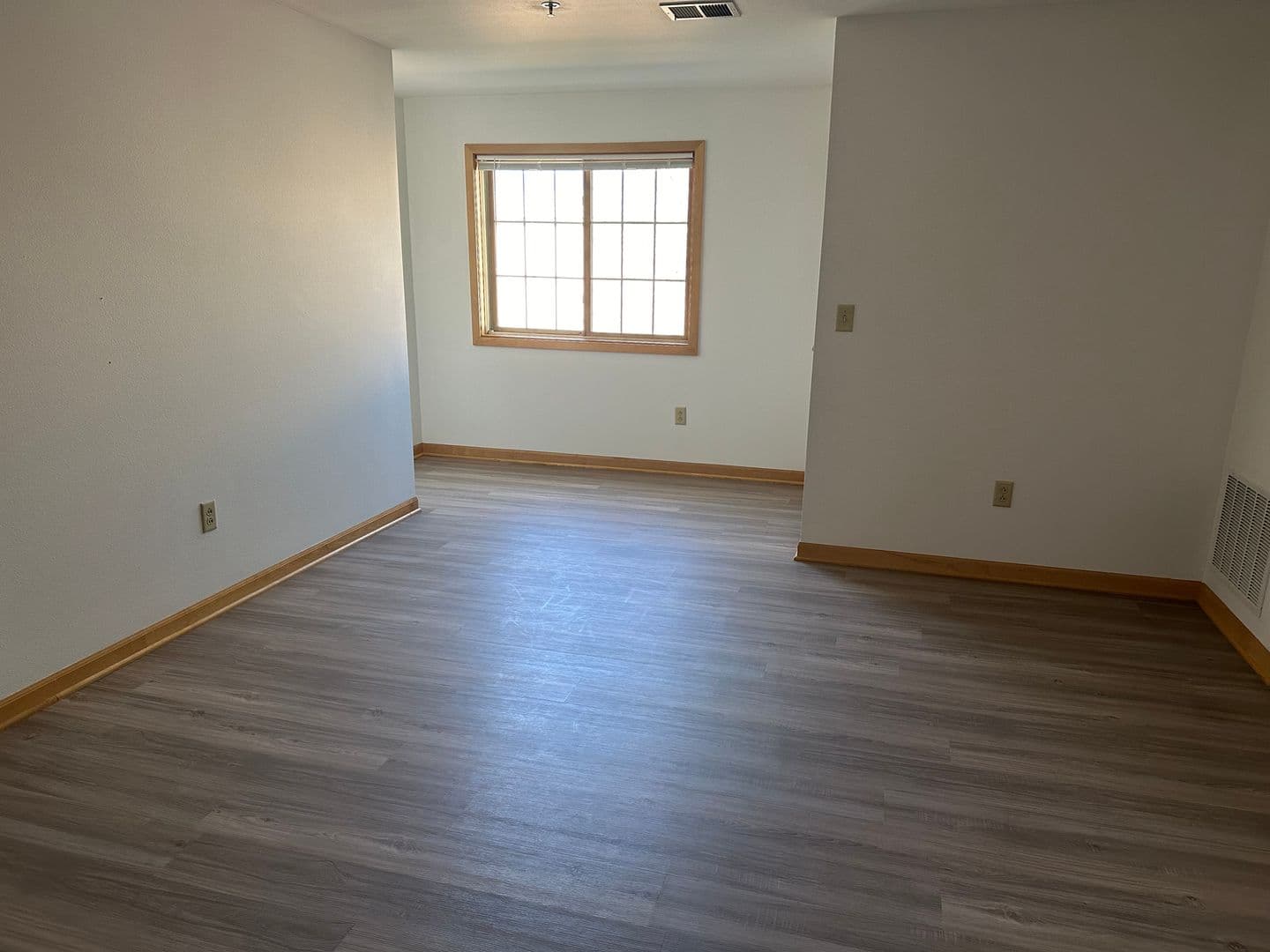 Madison Apartment: 2802 Dryden Drive