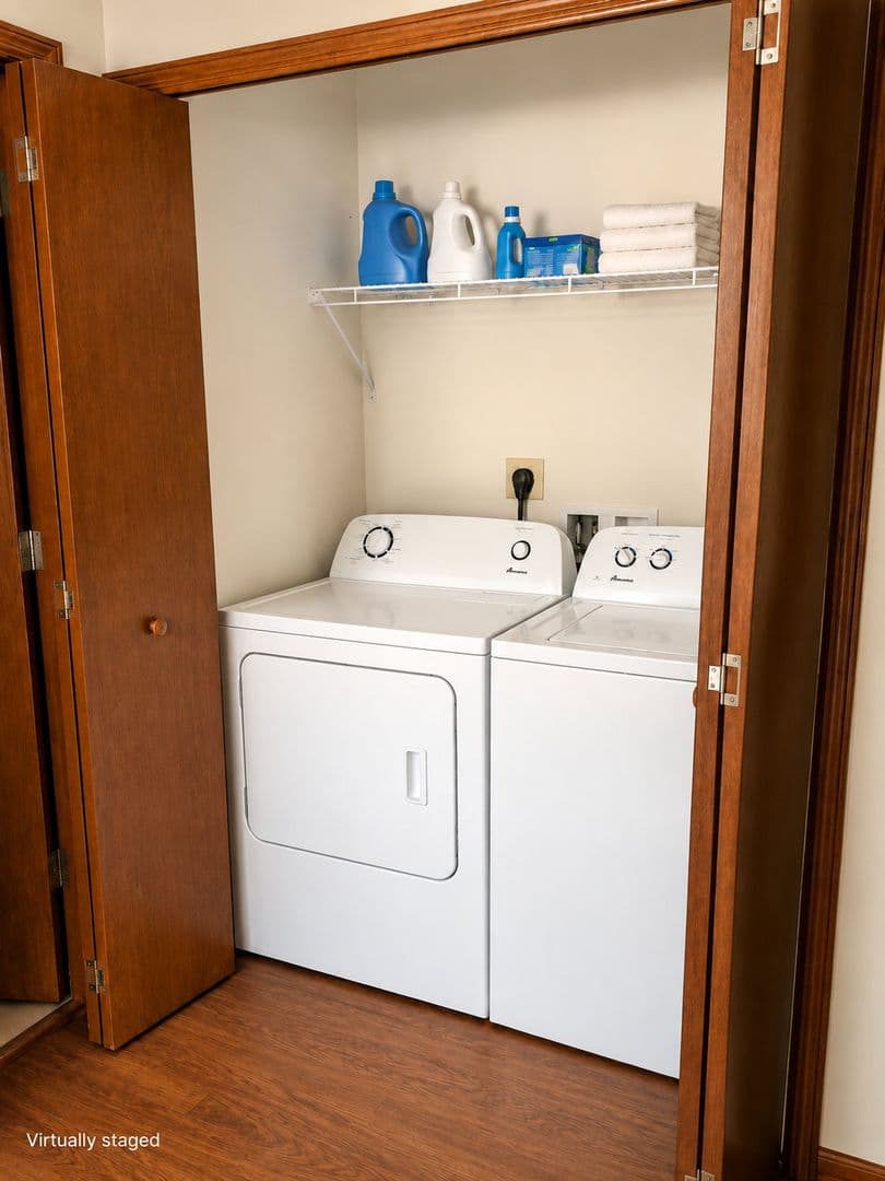 Madison Apartment: 5-9 Loomis Circle