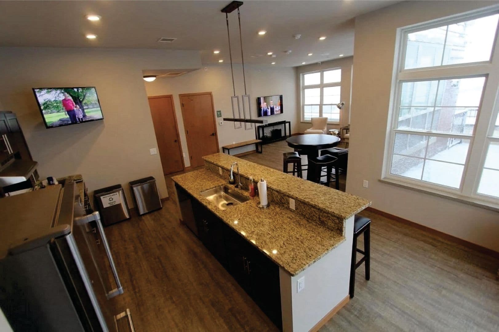 Middleton Apartment: 7710 Terrace Avenue