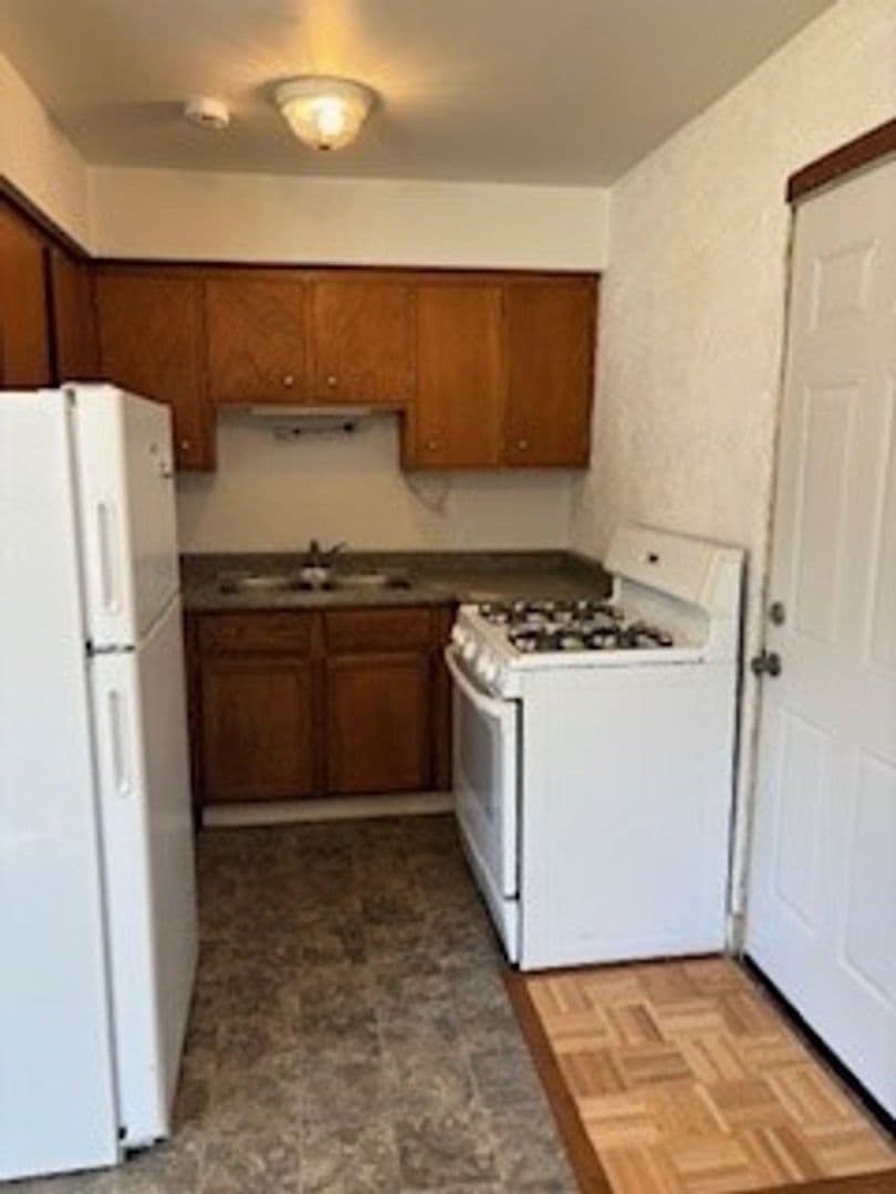 Madison Apartment: 3613 Kipling Drive