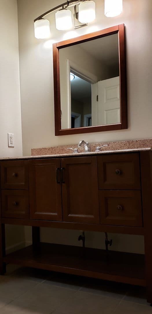 Middleton Apartment: 6273 University Ave