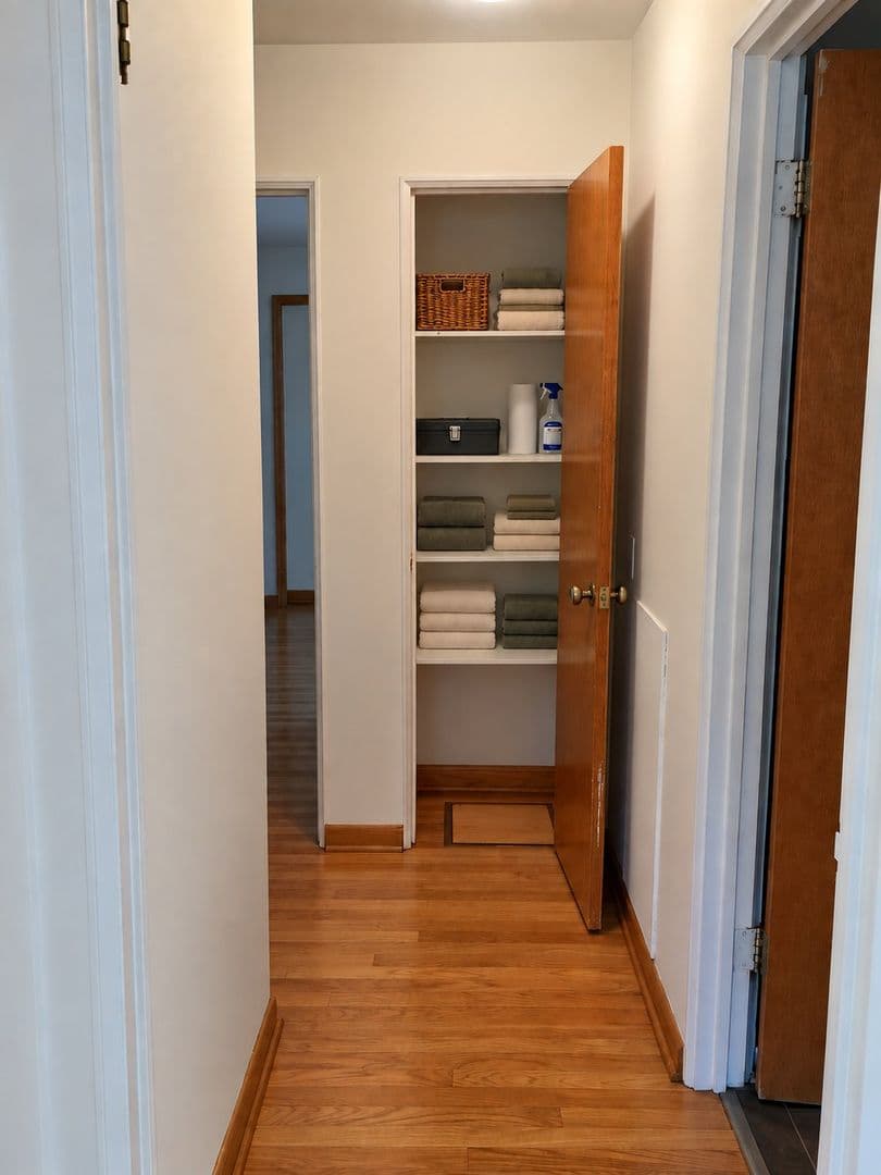 Madison Apartment: 4917 Ascot Ln