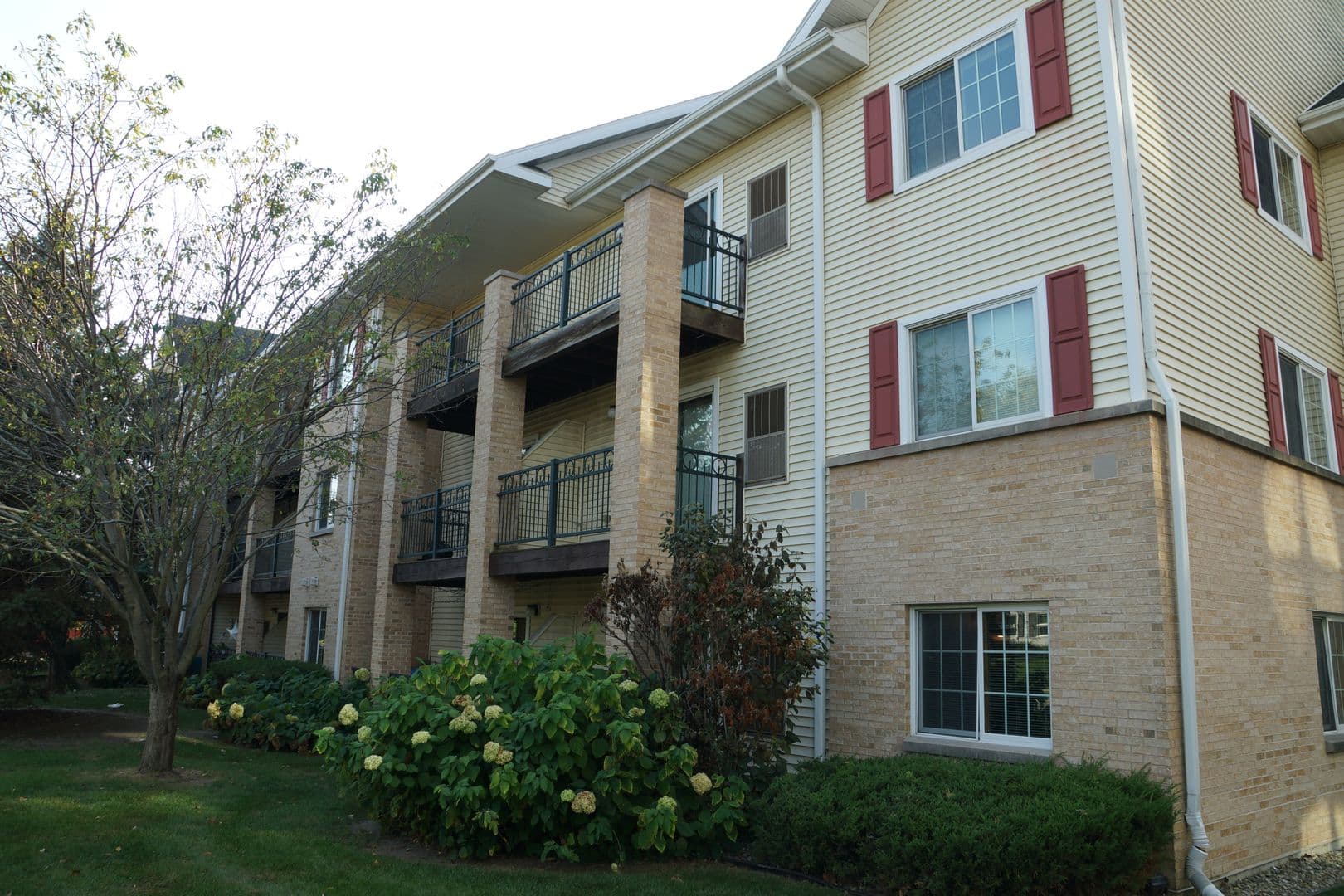 Madison Apartment: 2802 Dryden Drive