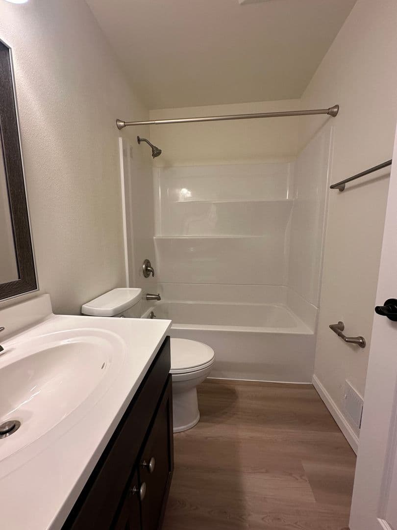 Middleton Apartment: 7506-7523 Rohlich Court