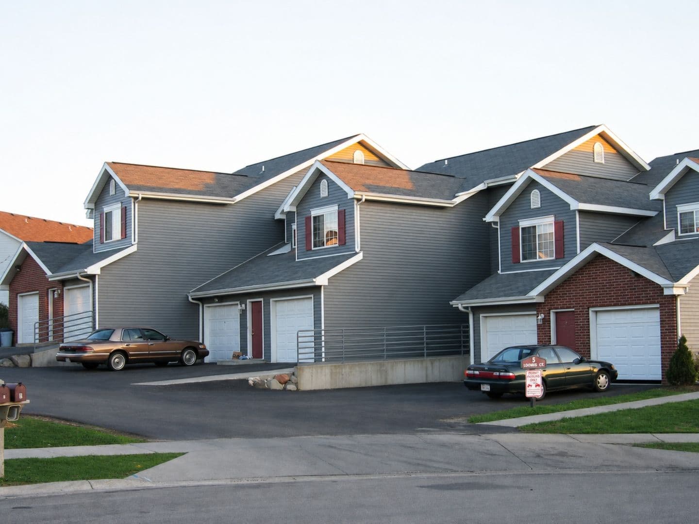Madison Apartment: 5-9 Loomis Circle