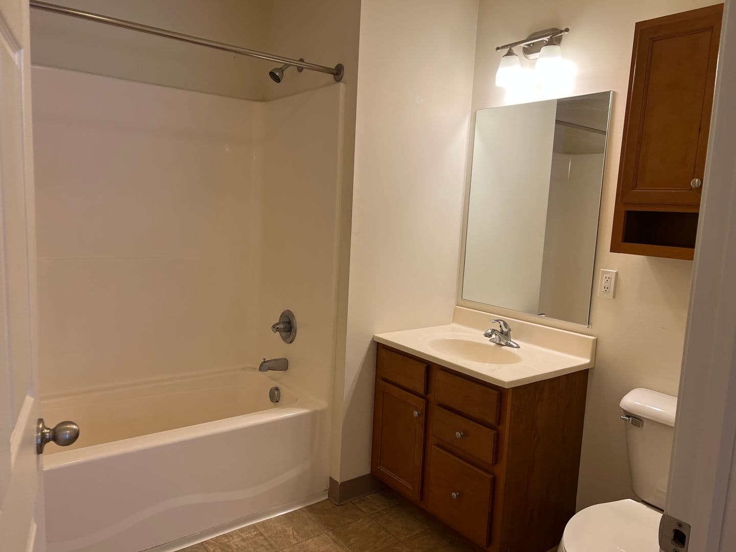 Rotterdam Apartment: 1175 Fort Hunter Road