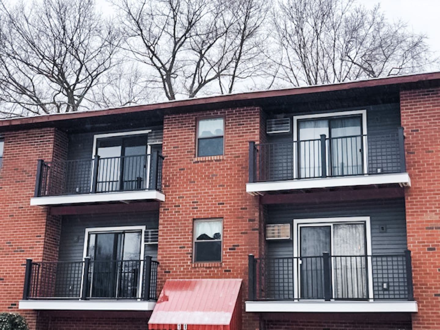 Albany Apartment: 1 Colatosti Place