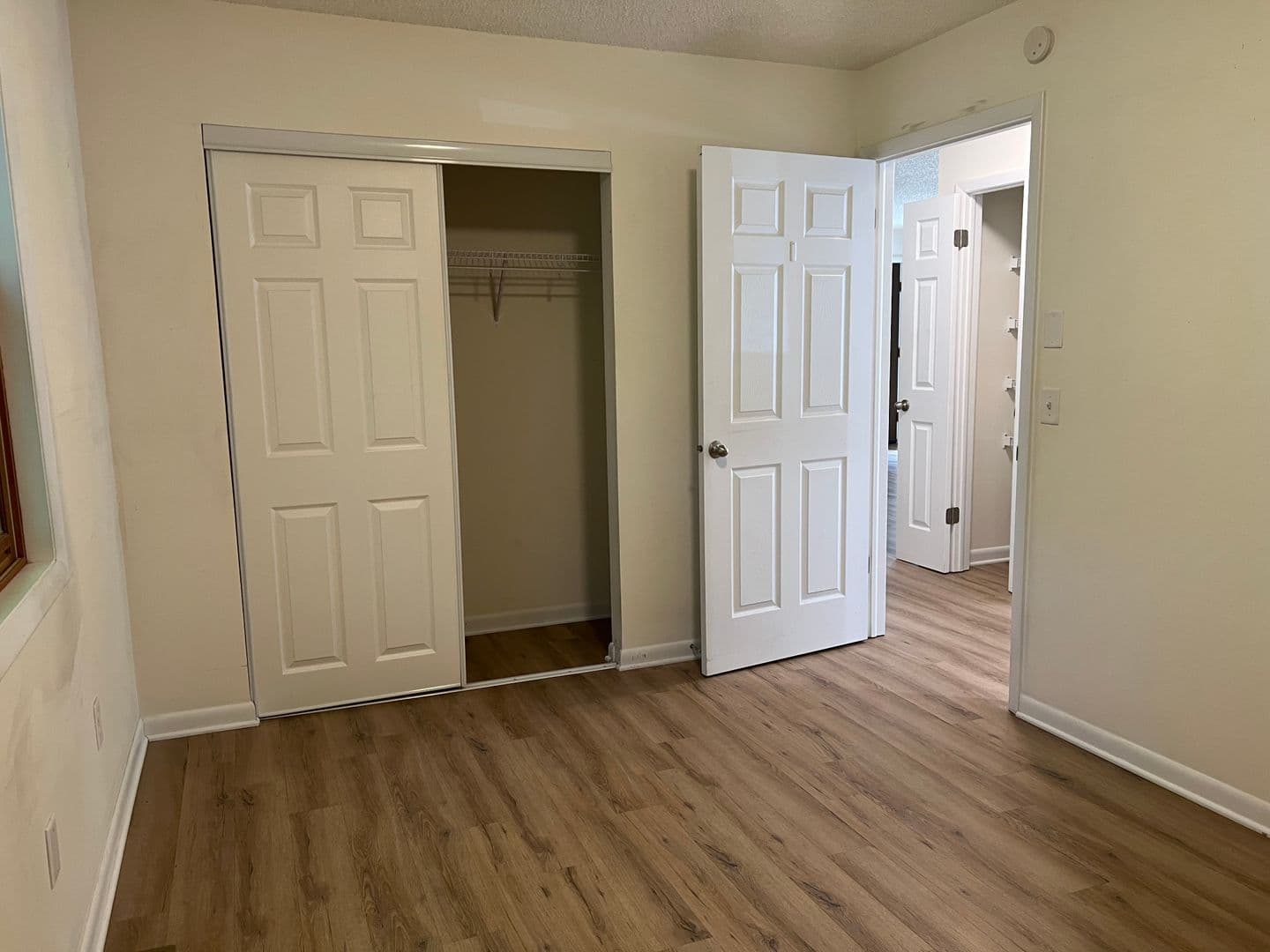 Rotterdam Apartment: 1175 Fort Hunter Road