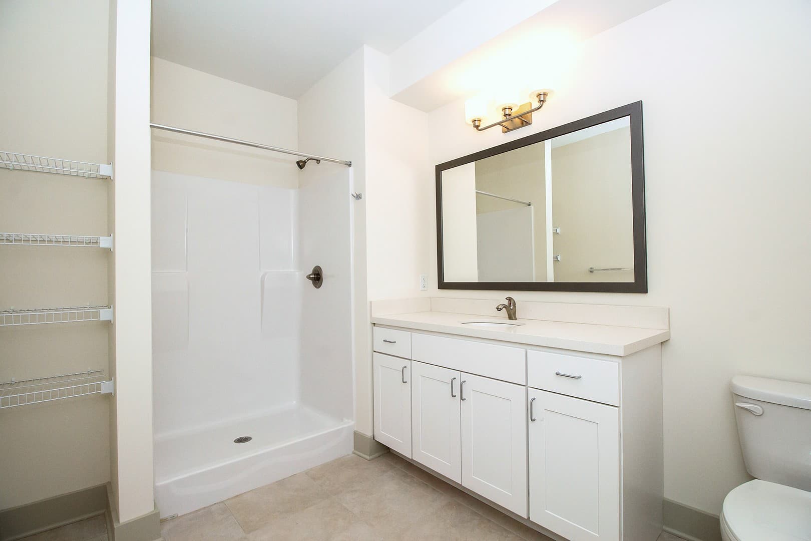 Rensselaer Apartment: 100 New Broadway