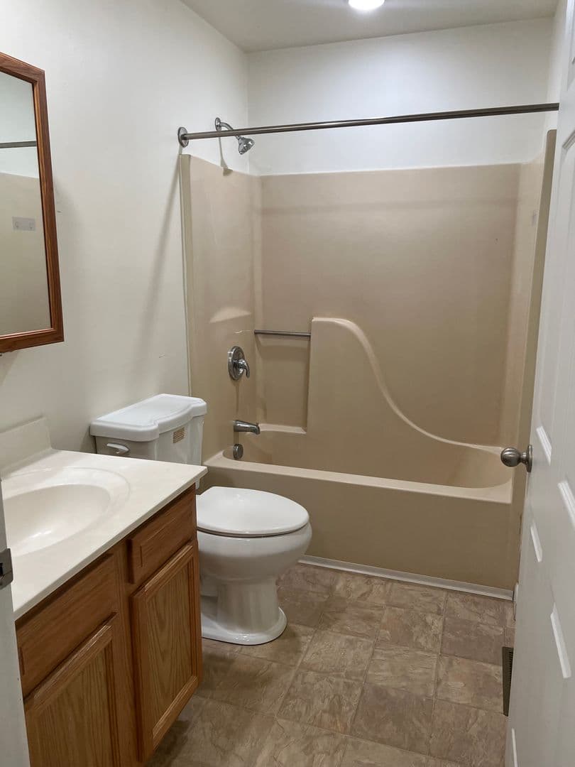 Rotterdam Apartment: 1175 Fort Hunter Road