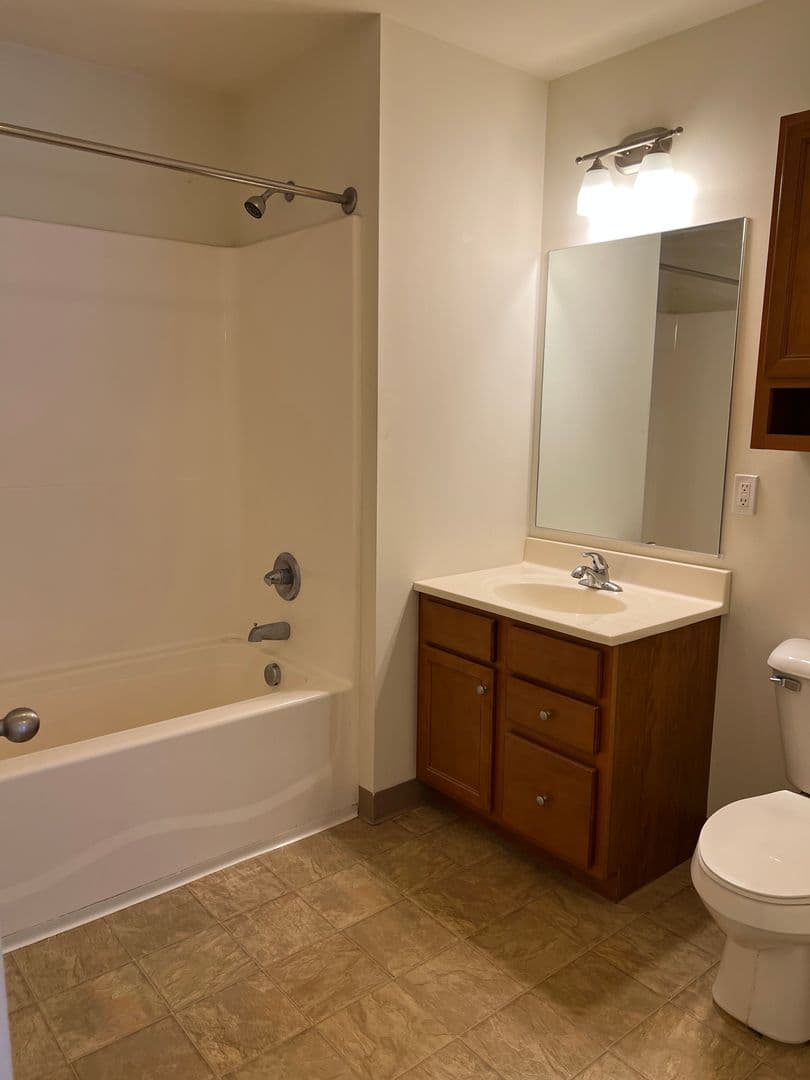 Rotterdam Apartment: 1175 Fort Hunter Road